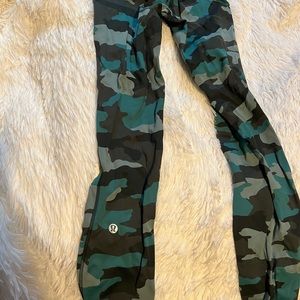 Lululemon Base Pace High Rise Running Tight 25” - Camo Multi